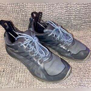 MERRELL- Siren Edge Q2 Waterproof Hiking Shoes- Size 9